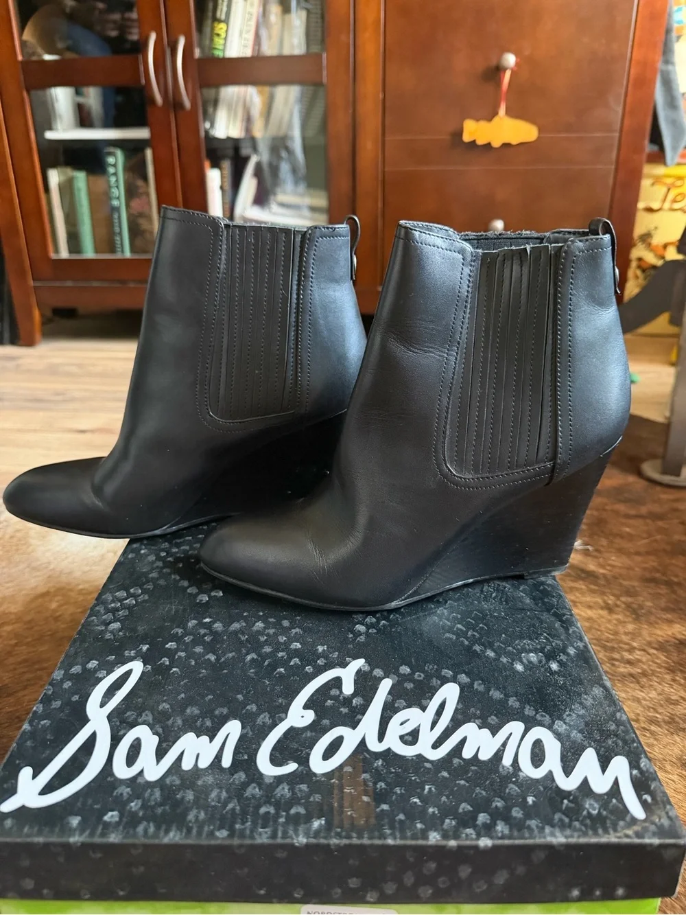 Nordstrom sleek black